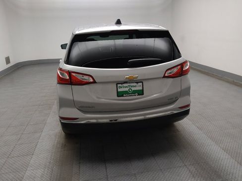 Used 2020 Chevrolet Equinox LT w/ Driver Convenience Package image 6