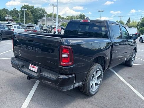 New 2026 RAM 1500 Express AWD/4WD image 7