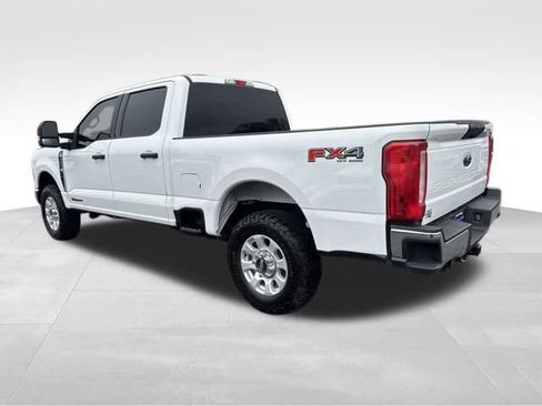 Used 2024 Ford F250 XLT w/ FX4 Off-Road Package image 3