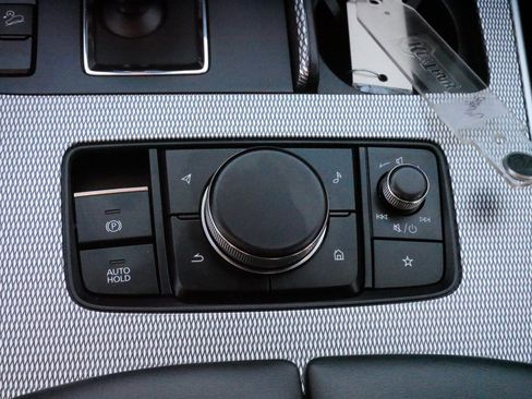 Used 2025 MAZDA CX-70 Plug-In Hybrid w/ Premium Pkg image 25