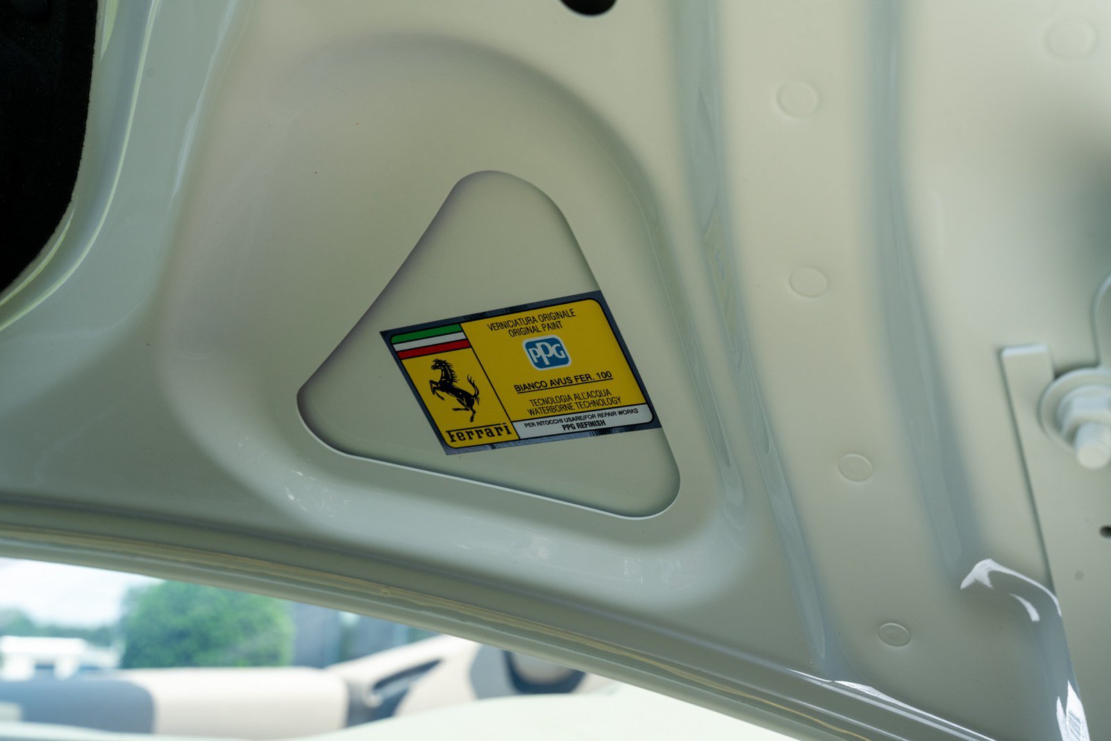 Used 2024 Ferrari Roma Spider RWD image 25