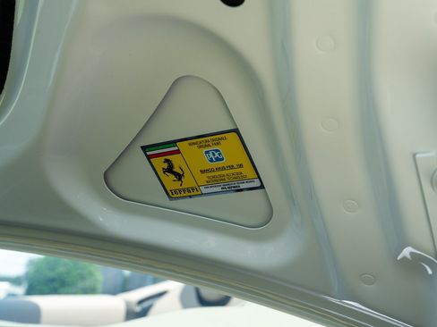 Used 2024 Ferrari Roma Spider RWD image 25