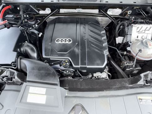 Used 2023 Audi Q5 2.0T Premium Plus w/ Premium Plus Package AWD/4WD image 12