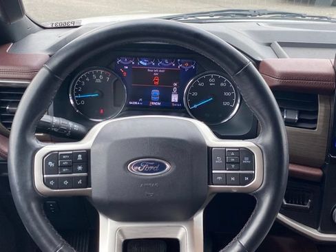 Used 2024 Ford Expedition Limited AWD/4WD image 8