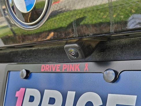 Used 2024 BMW X5 sDrive40i w/ M Sport Package image 9