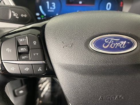Used 2025 Ford Escape Platinum image 9
