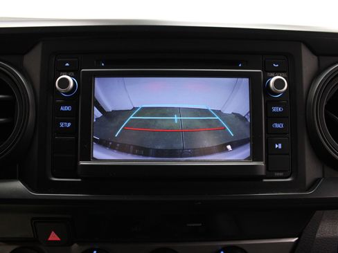 Used 2016 Toyota Tacoma SR w/ Towing Package image 39