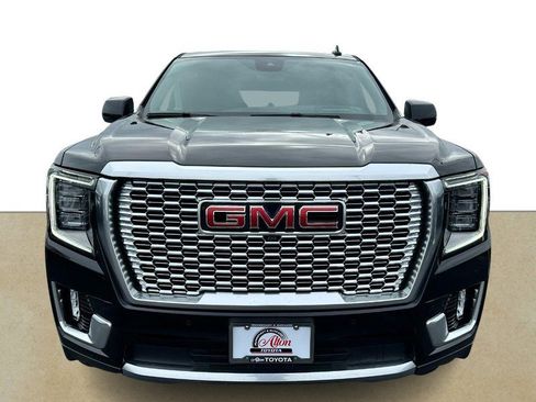 Used 2024 GMC Yukon Denali w/ Advanced Technology Package AWD/4WD image 9