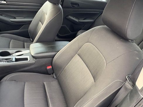 Certified 2025 Nissan Altima 2.5 SV image 30