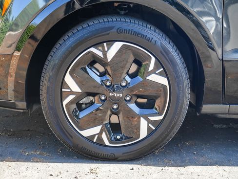 Used 2023 Kia Niro Wind w/ Wind Preserve Package FWD image 11