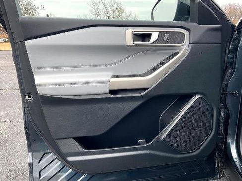 Certified 2023 Ford Explorer XLT w/ Equipment Group 202A image 19