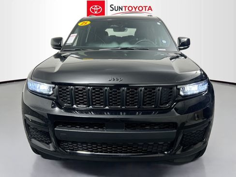 Used 2025 Jeep Grand Cherokee L Laredo AWD/4WD image 10
