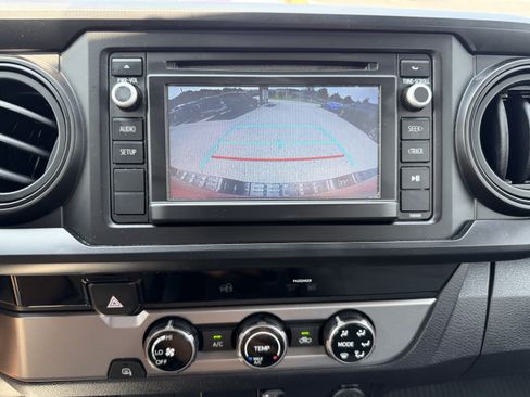 Used 2017 Toyota Tacoma SR w/ SR Convenience Package RWD image 21