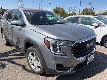 Used 2024 GMC Terrain SLE
