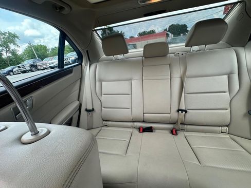 Used 2016 Mercedes-Benz E 350 Sedan w/ Premium Package image 15
