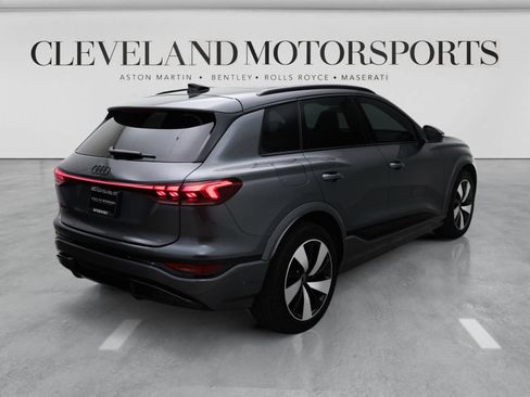 Used 2025 Audi SQ6 e-tron Prestige w/ Black Optic Package AWD/4WD image 11