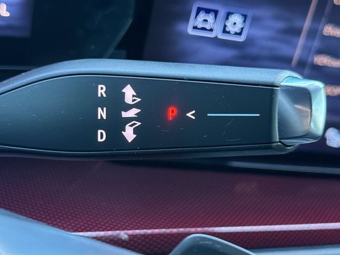 Used 2025 Chevrolet Traverse Z71 w/ Driver Confidence Package image 26