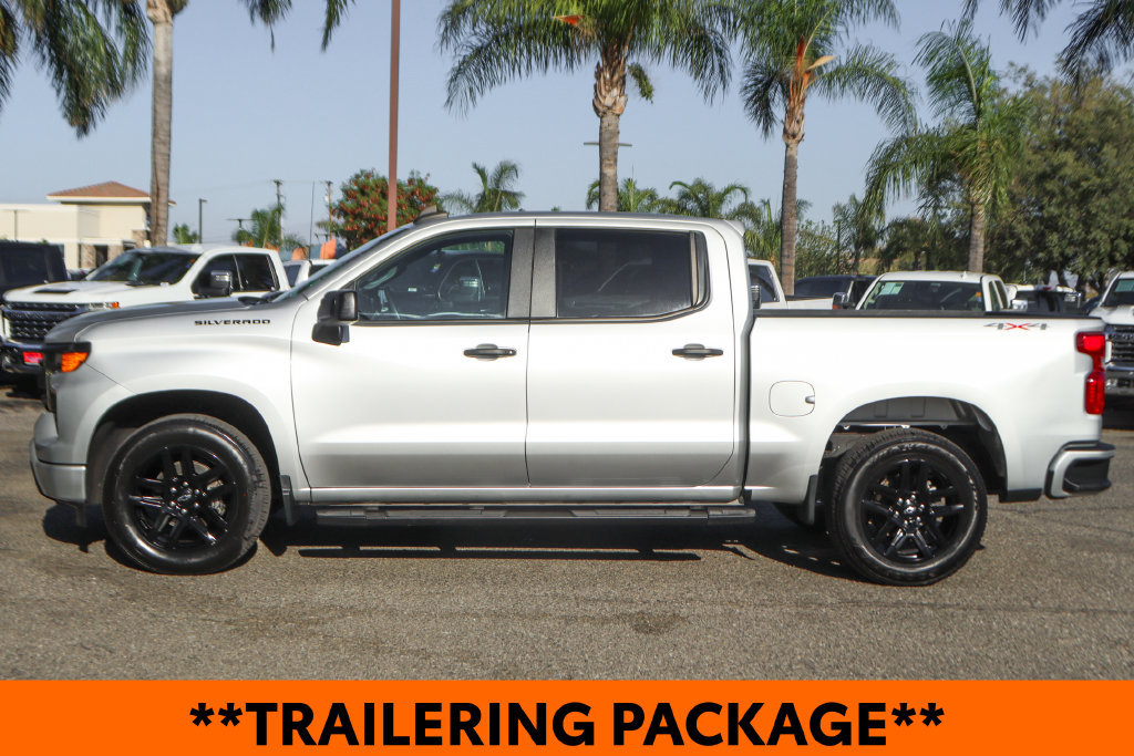 Used 2022 Chevrolet Silverado 1500 Custom w/ LPO, Dark Essentials Package AWD/4WD image 5