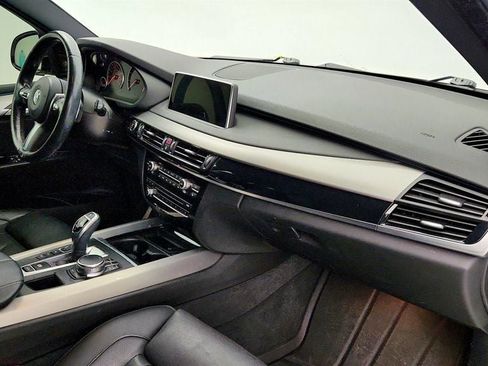 Used 2018 BMW X5 xDrive50i w/ M Sport Package image 25