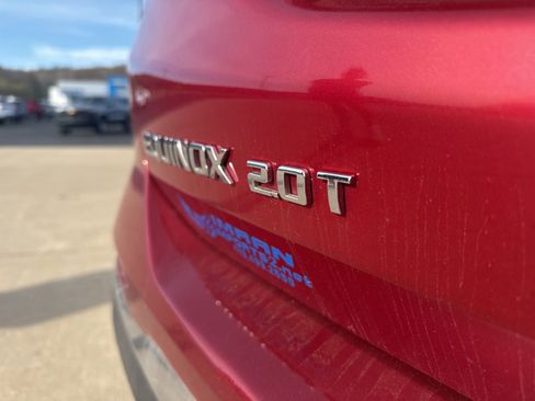 Used 2018 Chevrolet Equinox LT image 8