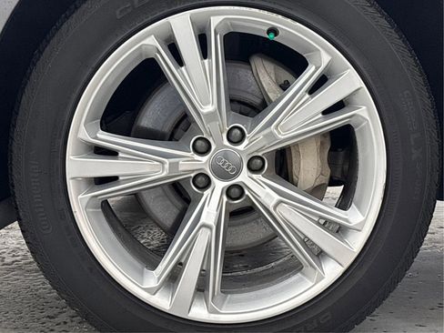 Used 2020 Audi Q8 Premium w/ Convenience Package image 30