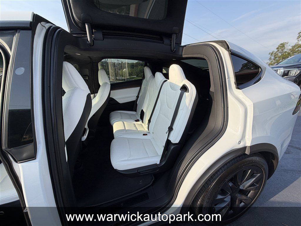Used 2022 Tesla Model X AWD/4WD image 12