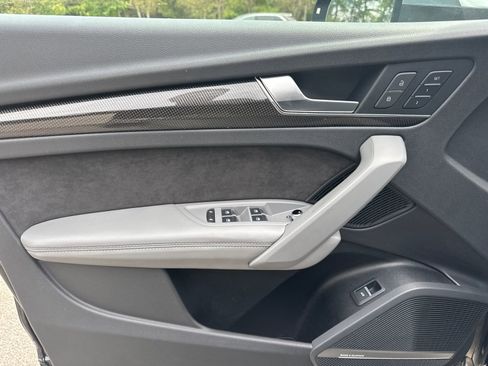 Used 2020 Audi SQ5 Prestige image 10