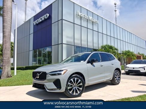 Used 2024 Volvo XC60 B5 Core AWD/4WD image 1
