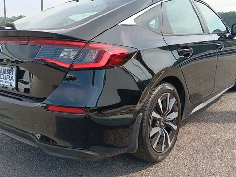 Used 2024 Honda Civic EX-L image 5