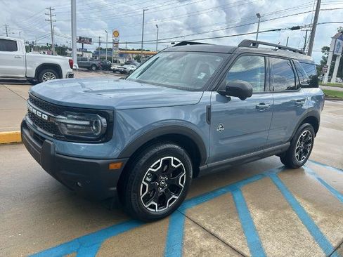Certified 2025 Ford Bronco Sport Outer Banks w/ Outer Banks Tech Package+ AWD/4WD image 1