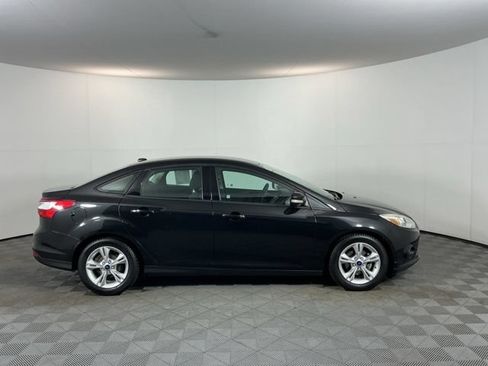 Used 2014 Ford Focus SE FWD image 4