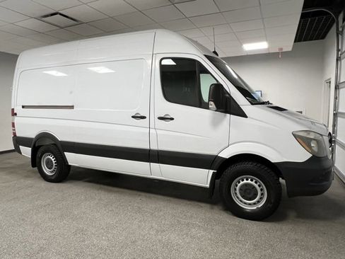 Used 2014 Mercedes-Benz Sprinter 144 Cargo image 14