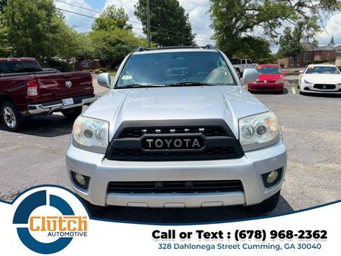 Used 2006 Toyota 4Runner Limited AWD/4WD image 2