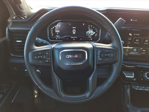 Used 2024 GMC Sierra 2500 AT4X image 17