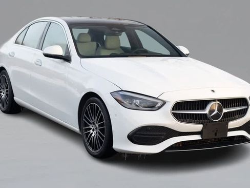 Used 2023 Mercedes-Benz C 300 4MATIC Sedan image 3