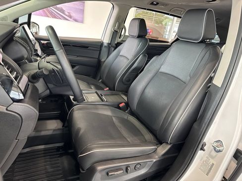 Used 2025 Honda Odyssey Elite image 17