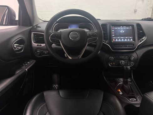 Used 2022 Jeep Cherokee Latitude Lux FWD image 16