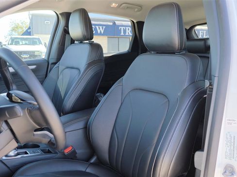New 2025 Ford Escape SE w/ PHEV Premium Package image 12