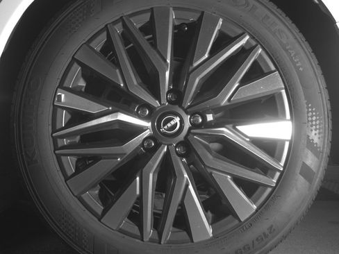 Used 2025 Nissan Altima 2.5 SV image 14