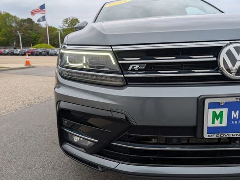 Used 2019 Volkswagen Tiguan SEL Premium AWD/4WD image 9