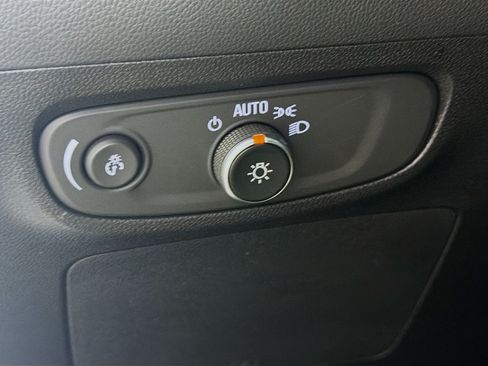 Used 2025 Buick Encore GX Preferred FWD image 16