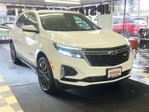 Used 2023 Chevrolet Equinox RS image 1