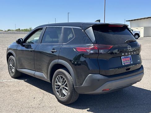 Used 2023 Nissan Rogue S AWD/4WD image 7