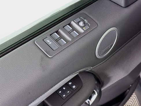 New 2026 Land Rover Discovery Limited Edition image 20