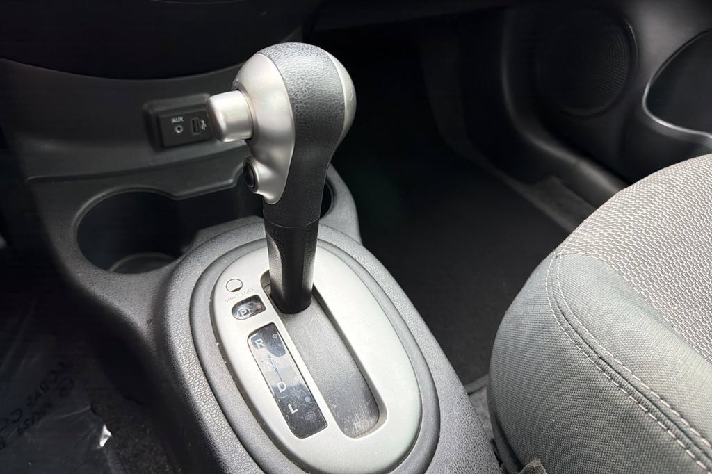 Used 2019 Nissan Versa SV FWD image 18