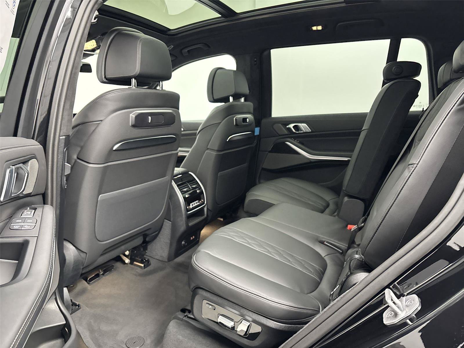 New 2026 BMW X7 M60i AWD/4WD image 29