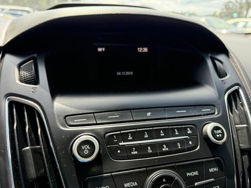 Used 2018 Ford Focus ST image 37