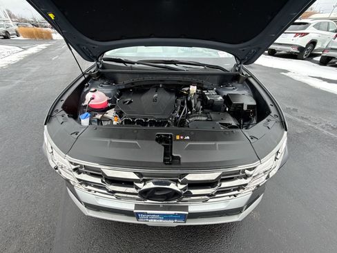 Used 2025 Hyundai Tucson Limited image 30