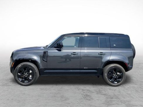 Used 2023 Land Rover Defender 110 X-Dynamic SE image 8