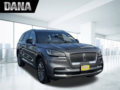 Certified 2023 Lincoln Aviator Reserve w/ Equipment Group 201A image 1